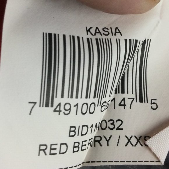 BCBGMaxAzria 100% Silk Cherry Red Criss Cross Tank - Picture 6 of 8